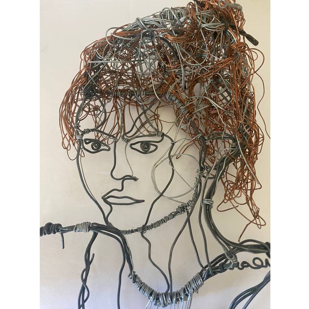 NOAH JAMES SAUNDERS wire woman art 5.5"x9"